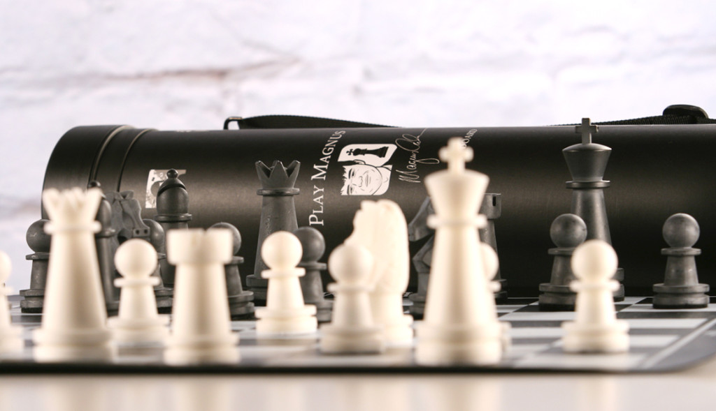 Play Magnus Chess Set