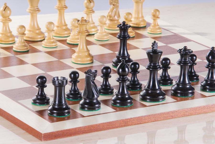 Barcelona Chess Set